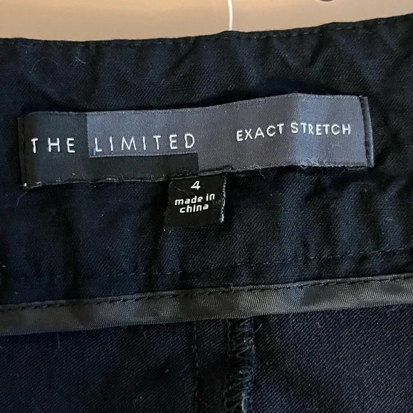 The Limited Exact Stretch Black Knee Length Pencil Skirt, Size 4 - Picture 8 of 10